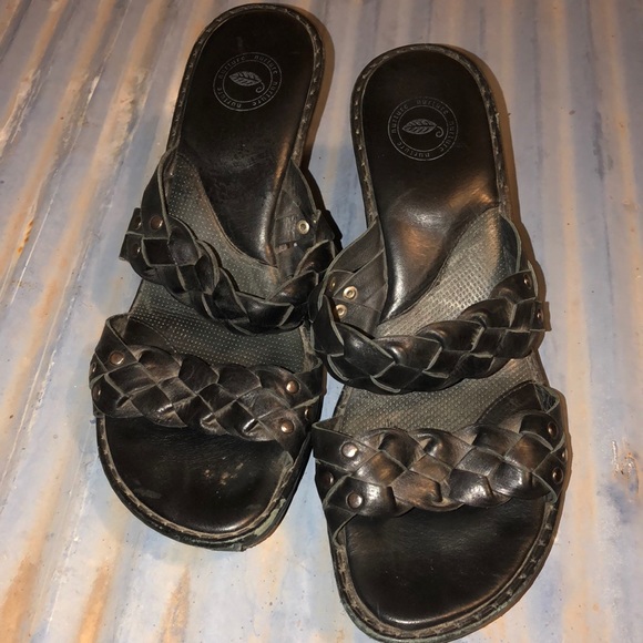 Nurture open toed black sandals - Picture 2 of 3